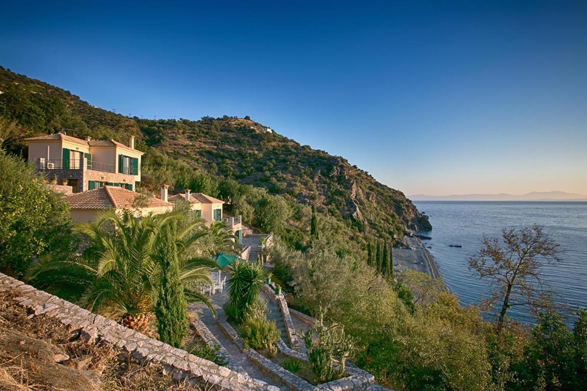 Kissakas Villas Leonídio Kültér fotó