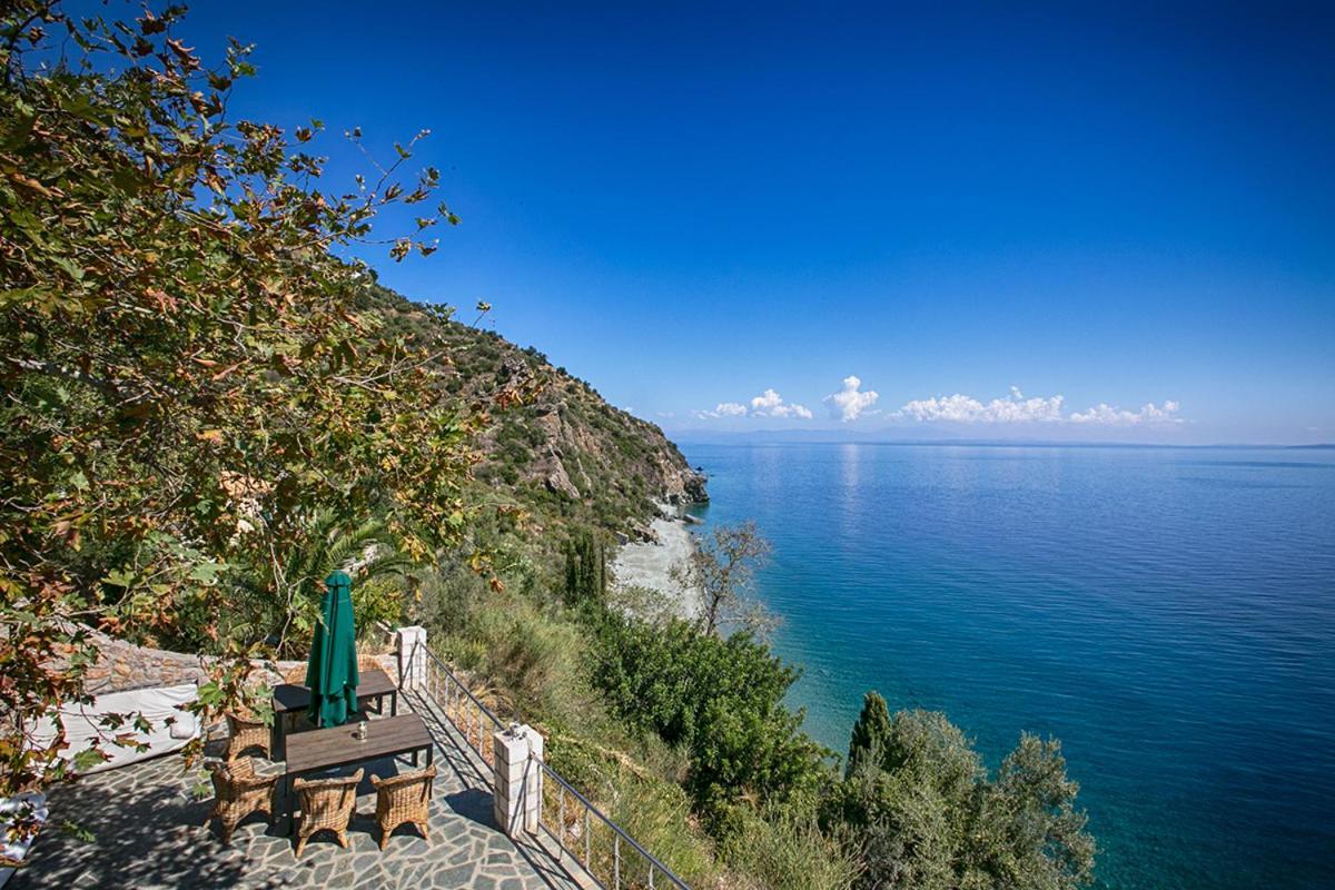Kissakas Villas Leonídio Kültér fotó