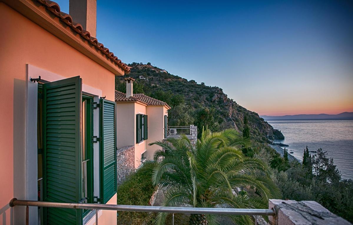 Kissakas Villas Leonídio Kültér fotó