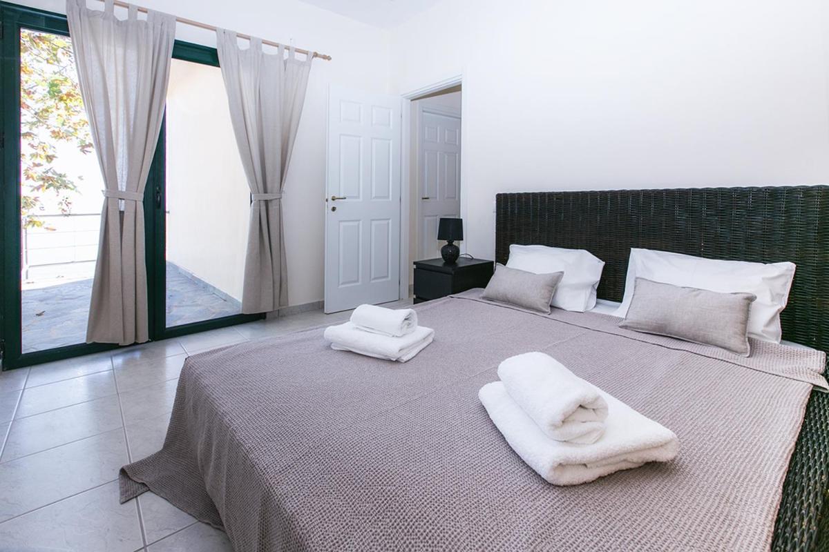 Kissakas Villas Leonídio Kültér fotó
